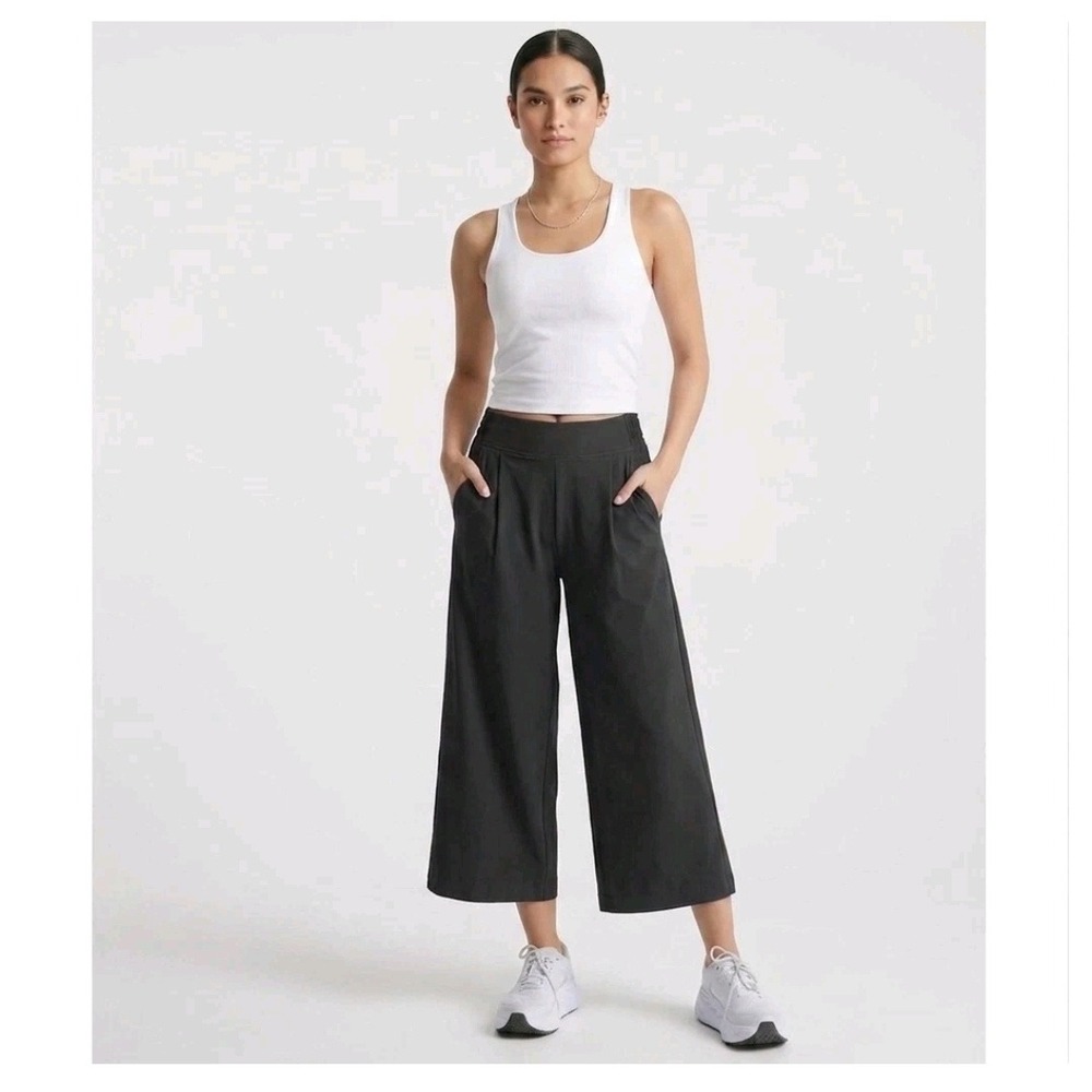 Quince Performance Tech Wide Leg Crop Pant Large Womens Athletic Black Woven - Picture 1 of 10
